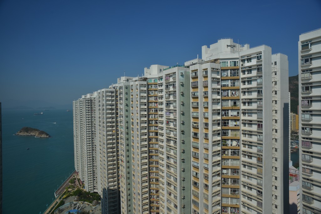 鴨脷洲海怡半島