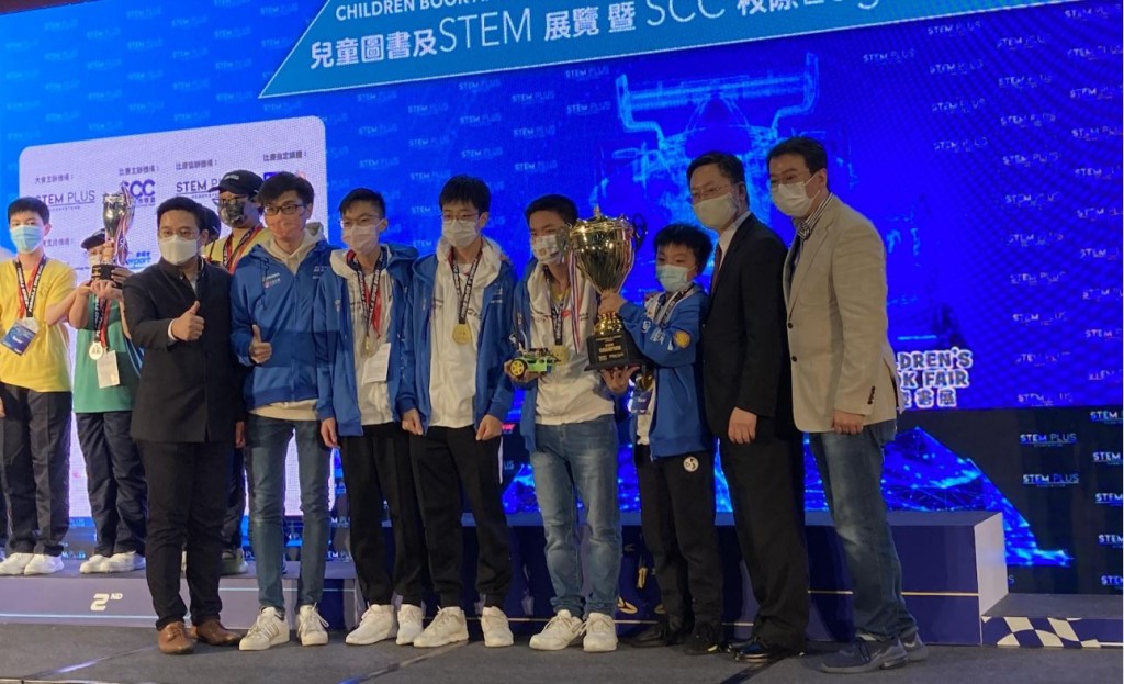 初級組冠軍隊伍來自保良局何蔭棠中學。