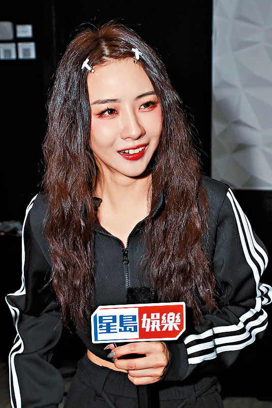 Hana预告今次性感程度似没着衫一样。