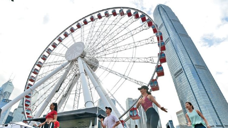 摩天輪男職員暈倒後送院亡。