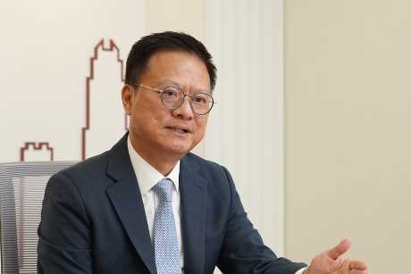  蕭澤宇表示，地監局已經向業界溝通，並就新指引的安排諮詢競委會。