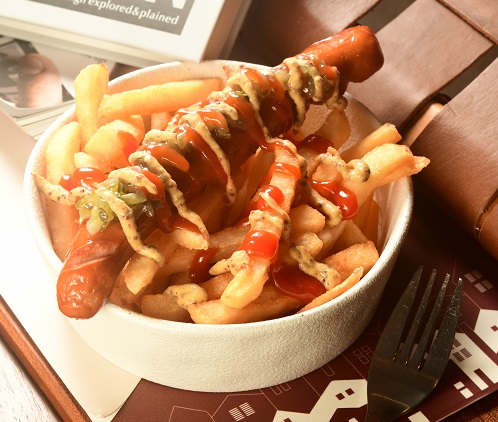 Sausage & Fries $98原條香腸加新鮮炸脆了的薯條，淋上醃青瓜醬、茄汁及芥末醬，百分百Comfort food。