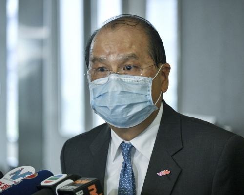 張建宗否認執法針對反對政府的商戶。