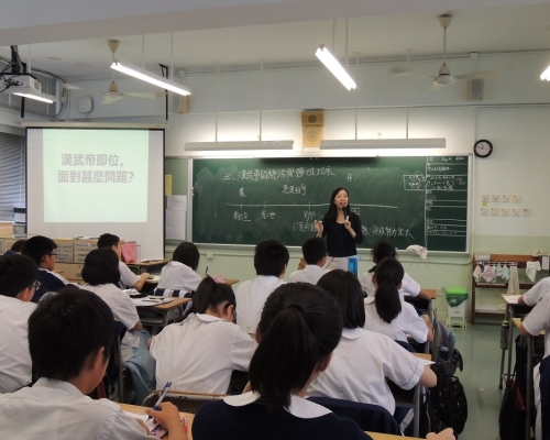  《基本法》課時增至51小時。資料圖片
