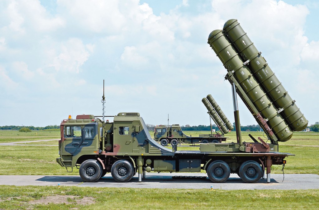 塞尔维亚展示中国最近交付的FK-3防空系统。 