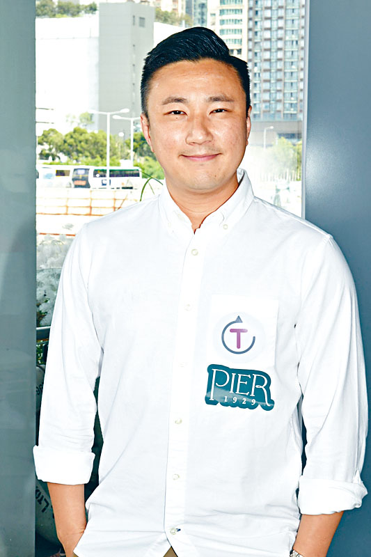 崔建邦否認追求陳嘉倩。