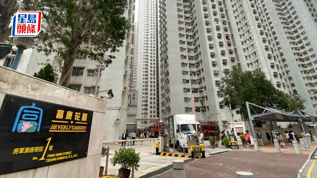 36岁男子在寓所内毙命。