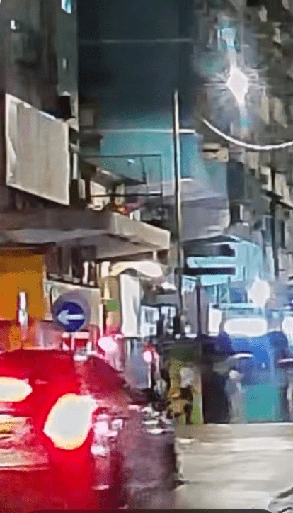 「天眼」片段還原了案發時的驚險過程，可見涉事私家車沿福華街駛至，並準備左轉入桂林街。Threads@denzel_chan