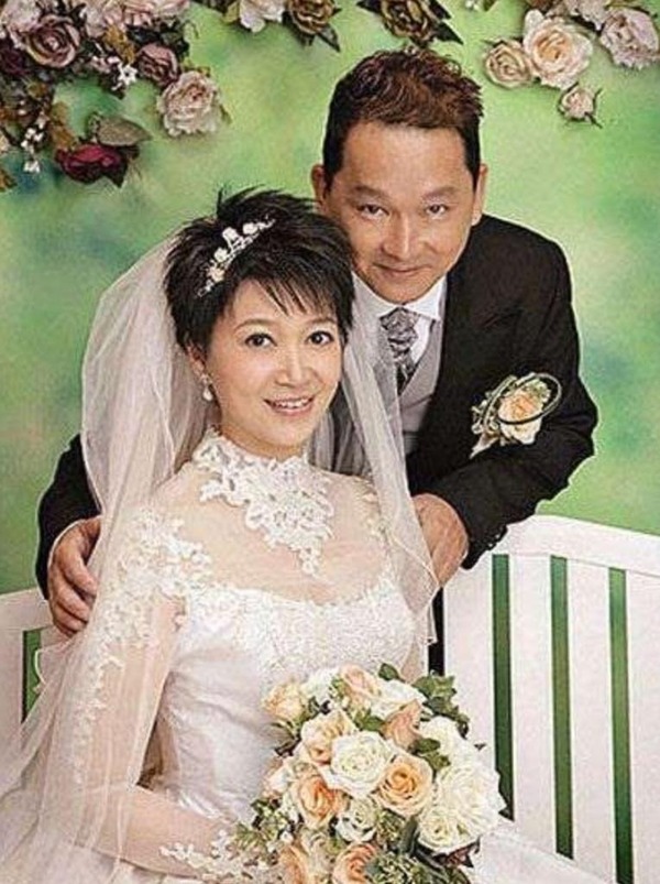 陈敏儿与廖启智结婚20年，曾搞过婚宴。