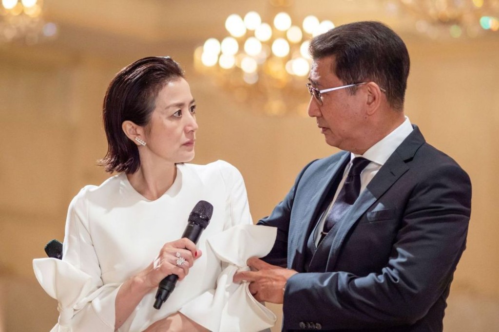 由铃木京香主演日剧《共演NG》夺得最佳剧本。