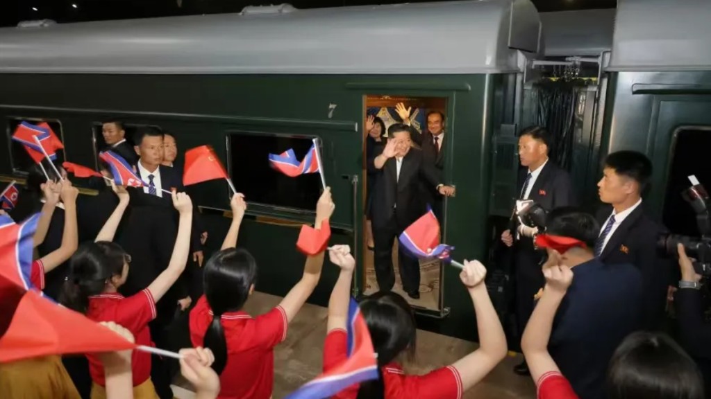 金正恩結束訪華啟程回國。朝中社 金正恩結束訪華啟程回國。朝中社