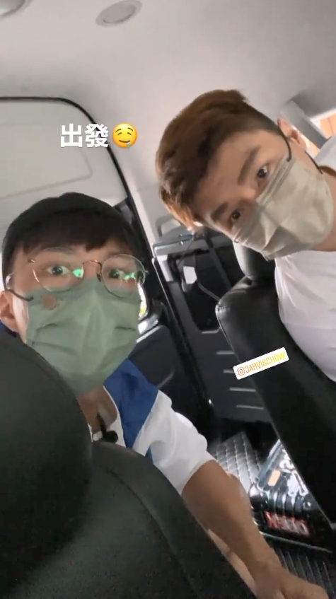 Jarvis同坤哥繼續採訪。