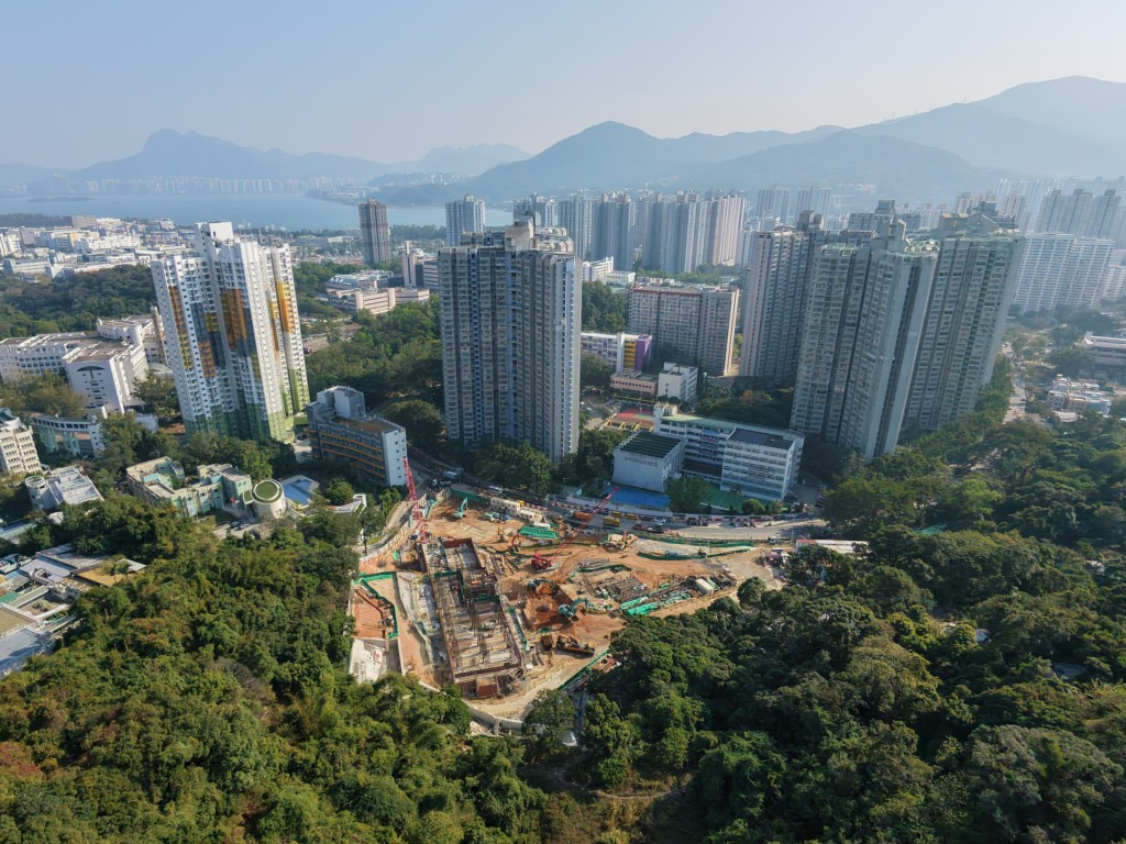 頌雅路西熟地配套完善。 頌雅路西熟地配套完善。