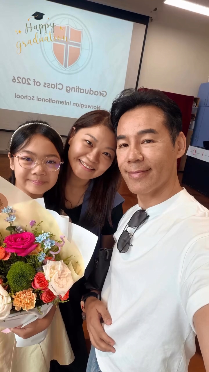 徐心怡今年已經小學畢業。