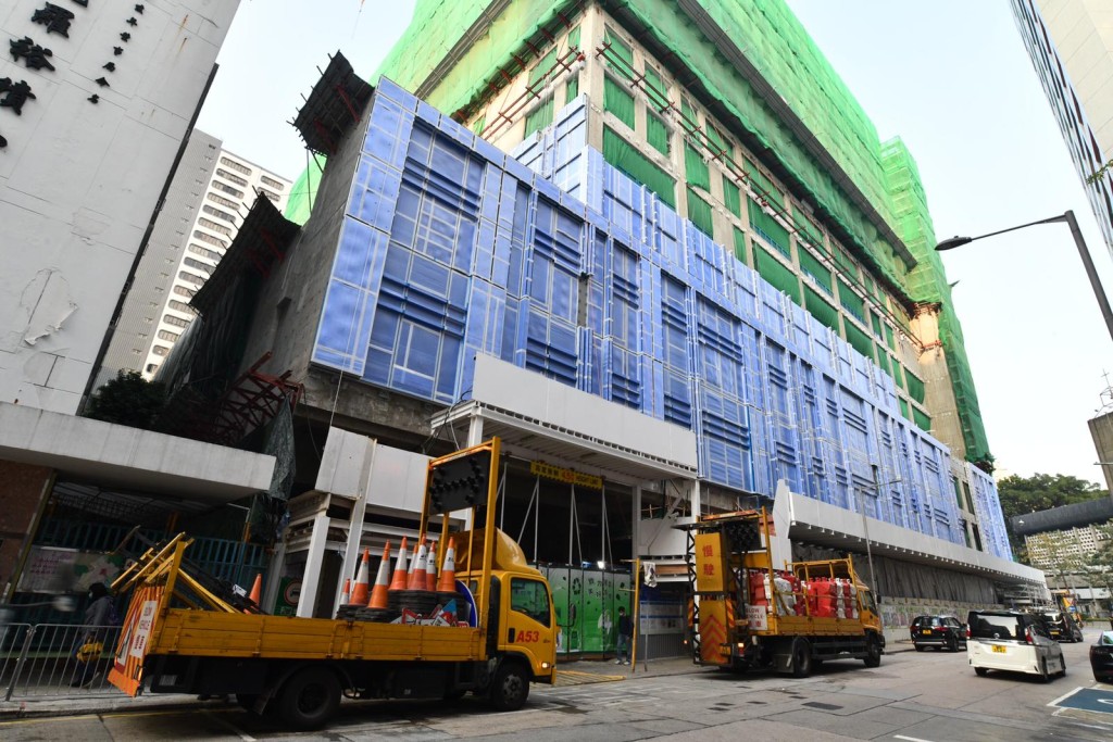 廣華醫院重建工程地盤被要求停工。