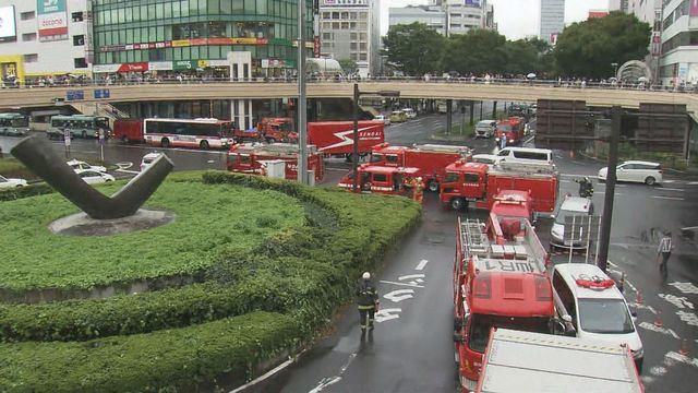 仙台駅外泊滿消防車。網上圖片