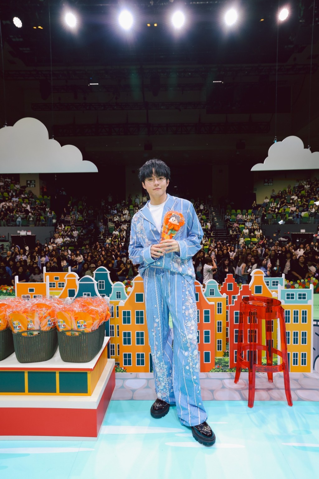 “只要出发点系正确,就相信自己,唔好咁易畀其他人影响。” “只要出发点系正确,就相信自己,唔好咁易畀其他人影响。”