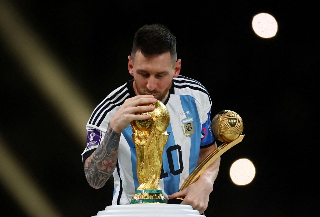 美斯2022年領阿根廷贏得世界盃。Reuters資料圖片