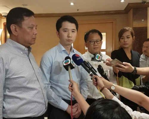 王紹恆表示,現場湧出大量的水屬始料不及,公司已暫停有關工程。徐裕民攝