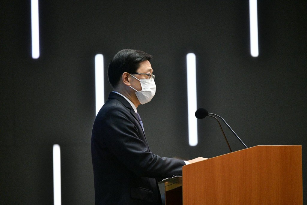 李家超指偷渡港人事件坊間多次有不實猜測或報道。