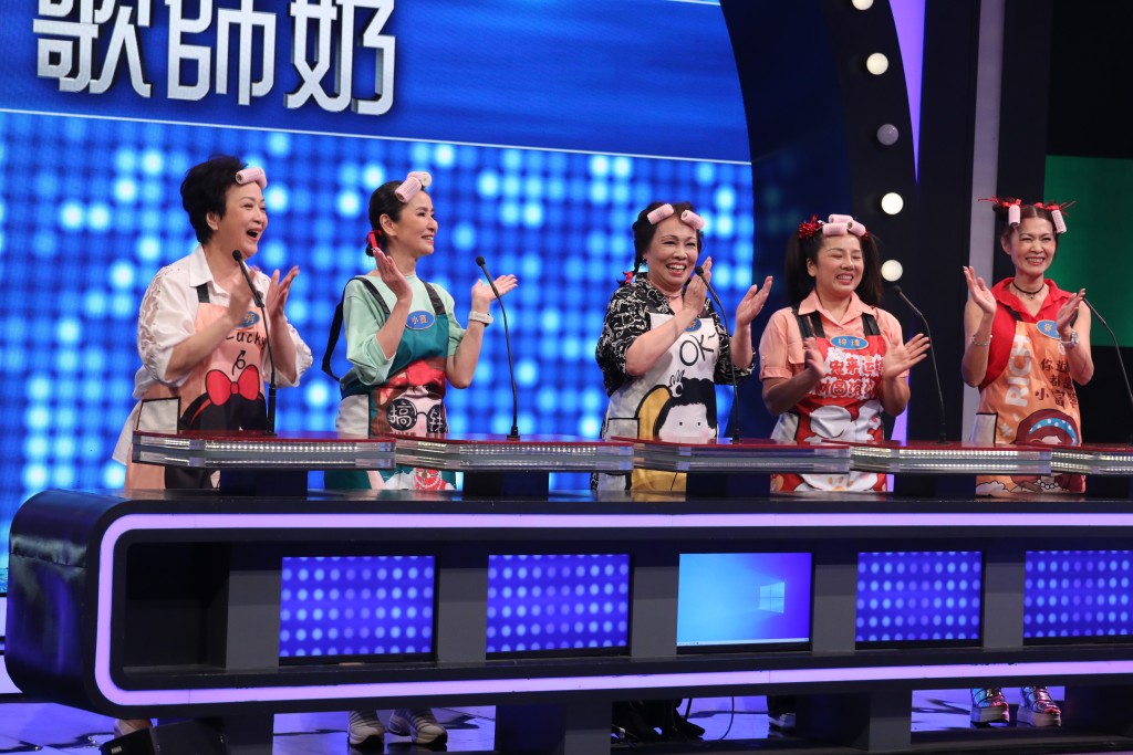 「歌师奶」队，左起：刘桂芳、区霭玲、许思敏、黄梓玮、麦翠娴。