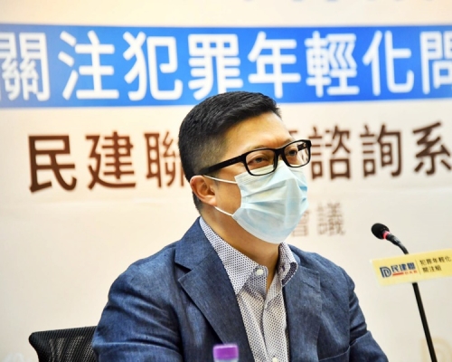 鄧炳強對年輕人充滿仇恨感痛心。