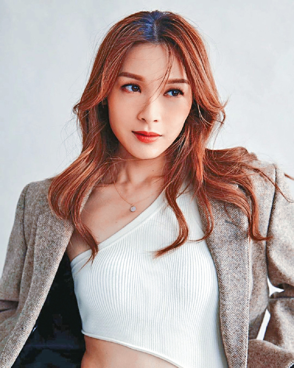 ■李佳芯稱在前年透過同事介紹認識陳恩德。