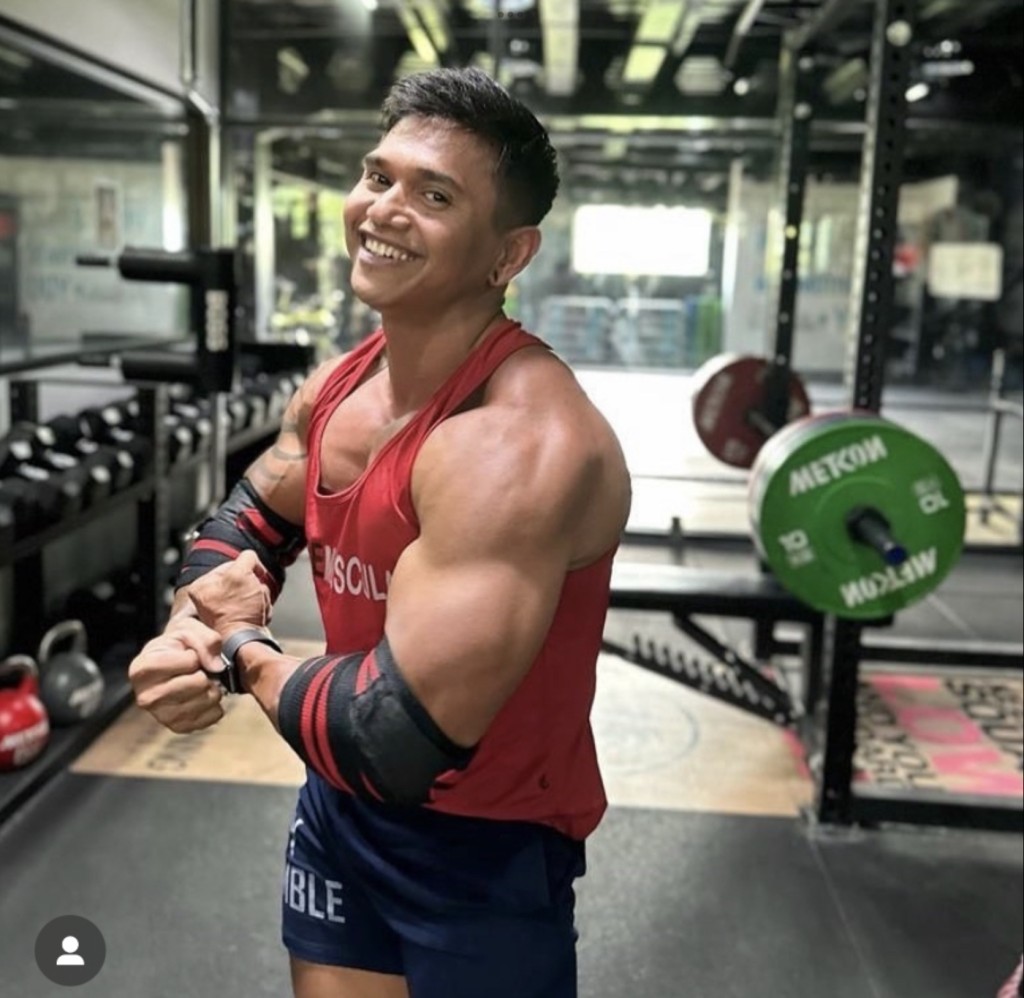 贾斯汀（Justin Vicky）是一名健美运动员。 justynvickybali_island@Instagram