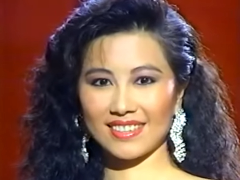在台湾参加了环球小姐的竞选，获得了第五名。