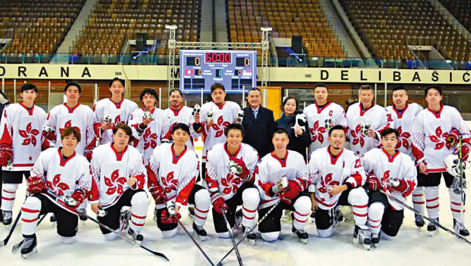 香港男子冰球代表队2月底前往波斯尼亚，发生播错国歌事件，冰协管理层问题惹关注。资料图片