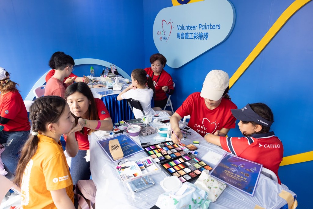 馬會義工隊將於書展的週末展期(7月18日及7月19日),在馬會展區提供免費手部及臉部彩繪服務。 馬會義工隊將於書展的週末展期(7月18日及7月19日),在馬會展區提供免費手部及臉部彩繪服務。