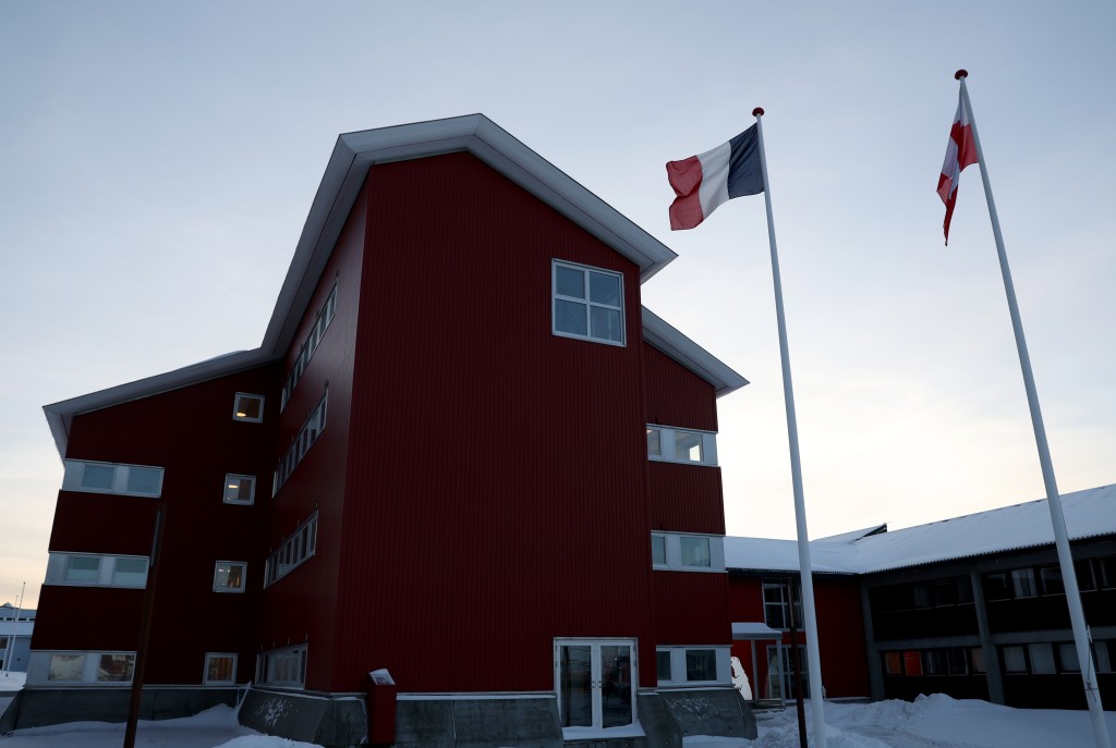 法国驻格陵兰领事馆同日开设。新华社
