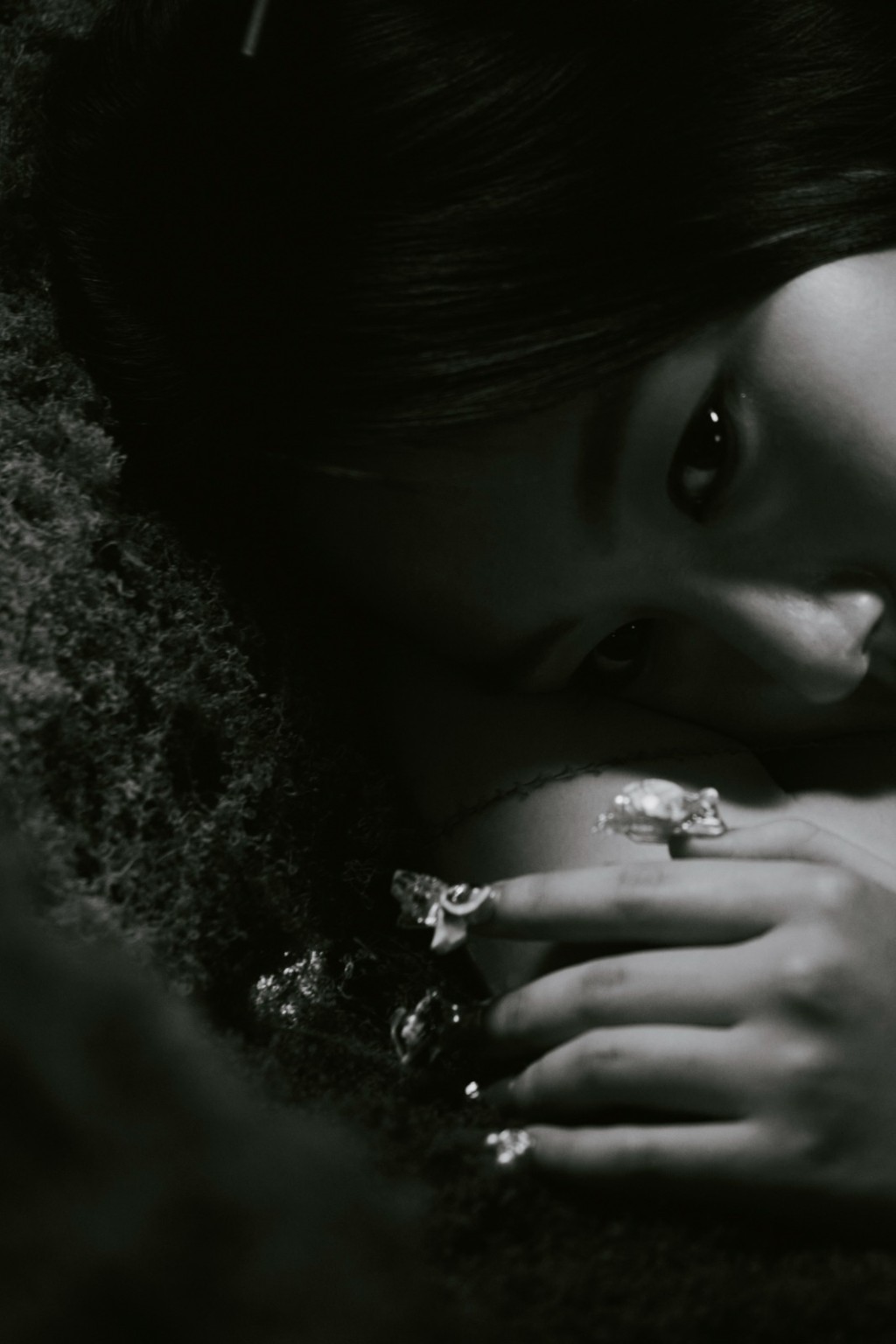 她解释呢首歌要“自然”，故在录音时以“空灵感”唱法配合歌词。