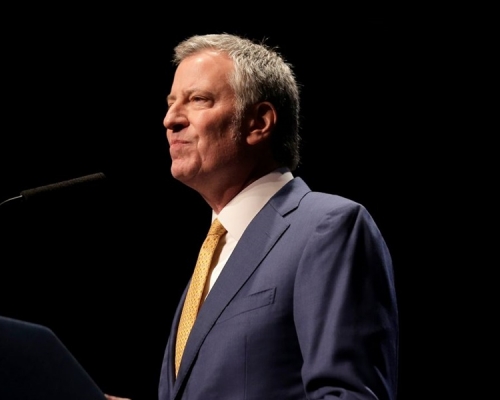 紐約市長白思豪宣布參加明年的總統大選。AP圖片