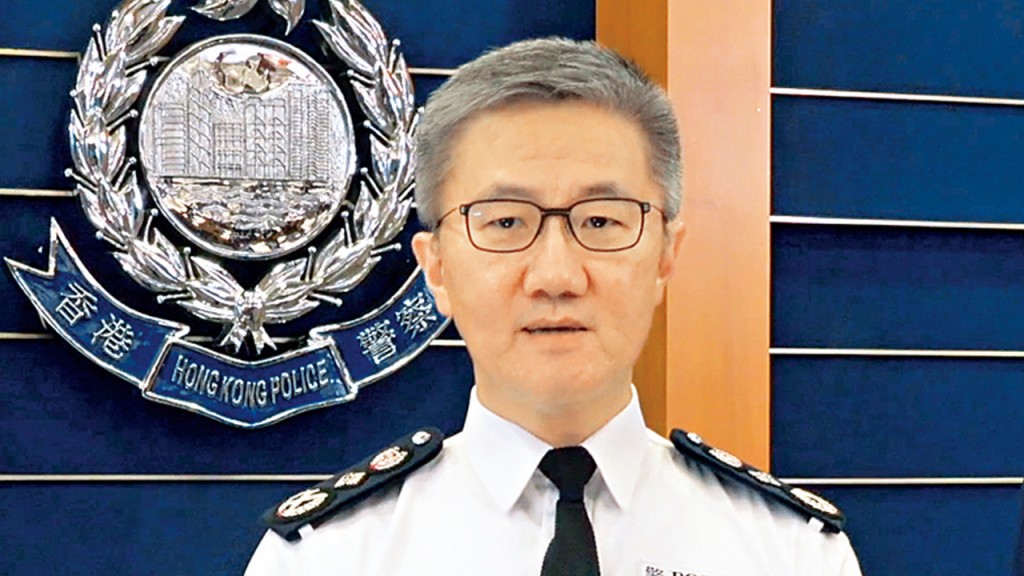 蕭澤頤向警員們錄製短片,勉勵人員上下一心戰勝疫情。警聲圖片