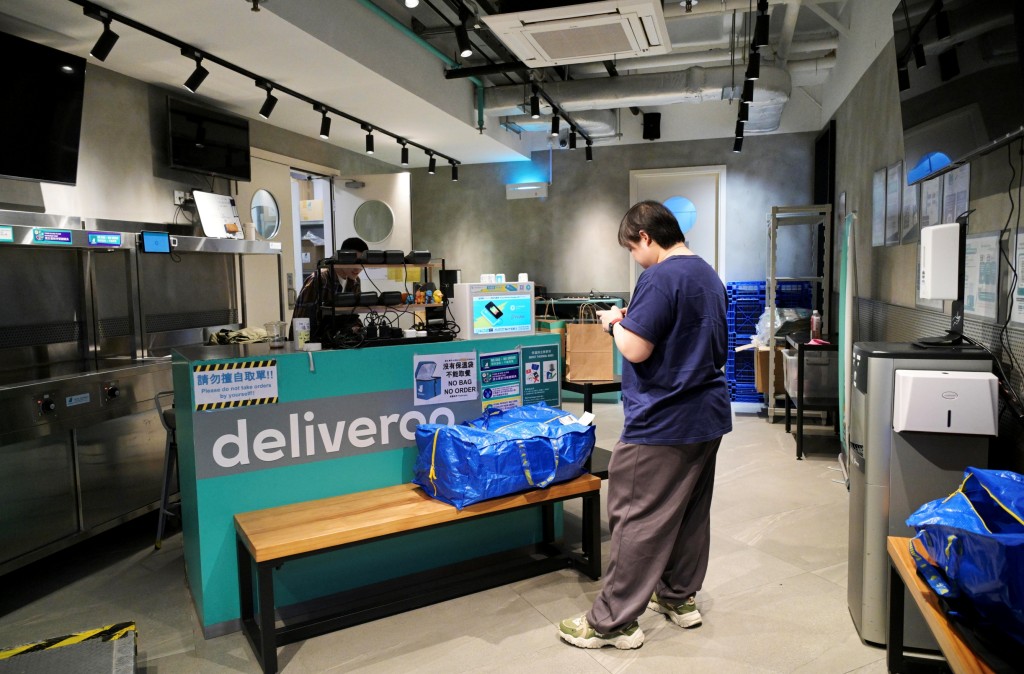 戶戶送Deliveroo宣布撤出香港市場。蘇正謙攝