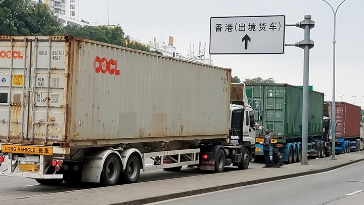 再有4名粵港跨境貨車司機染疫,其中2人已返港。資料圖片
