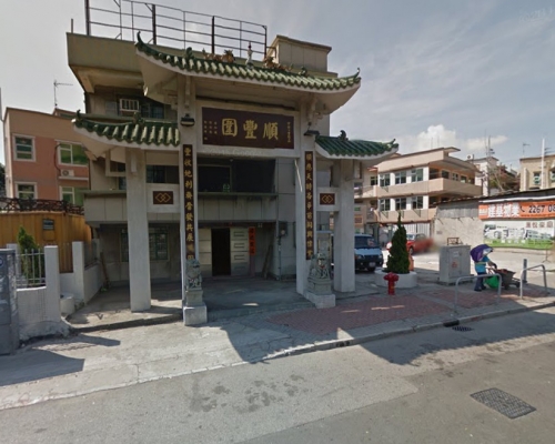 家中除了有28歲男戶主及其妻子外,還有一名1歲半大男嬰。