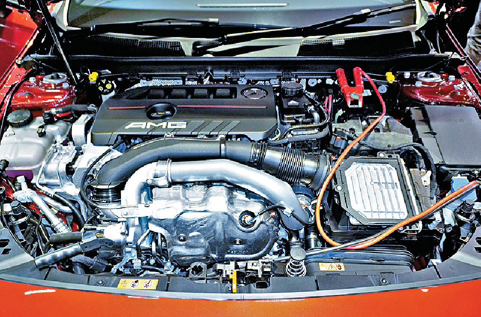 ■2.0 Turbo引擎增添48V混能系統，基本馬力306ps。