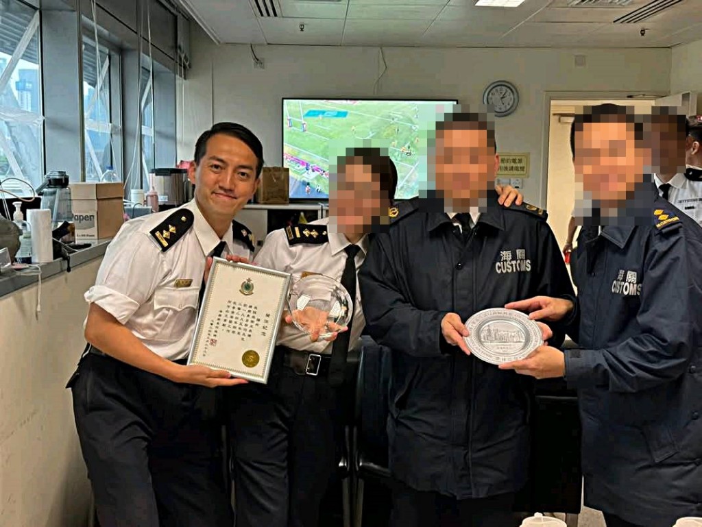男死者曾任職海關督察。