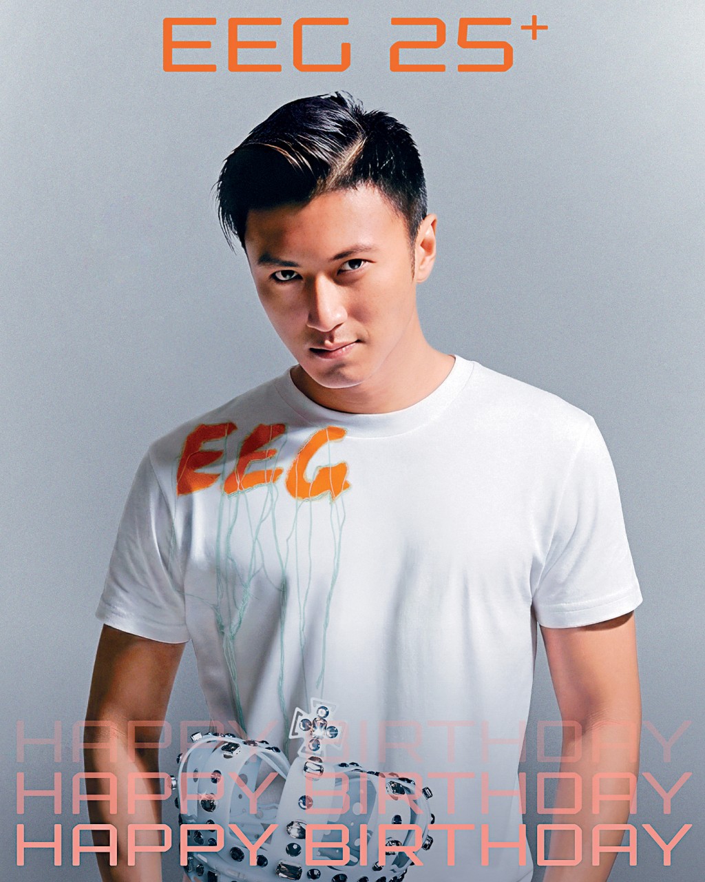 霆鋒型爆打頭陣，亮相首批宣傳照片。