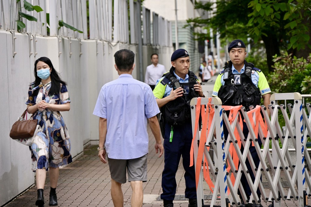 本港部分法院有安检措施。资料图片