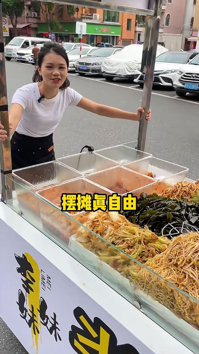 李妹妹被网民赞情绪稳定，没有向闯祸女儿发脾气。