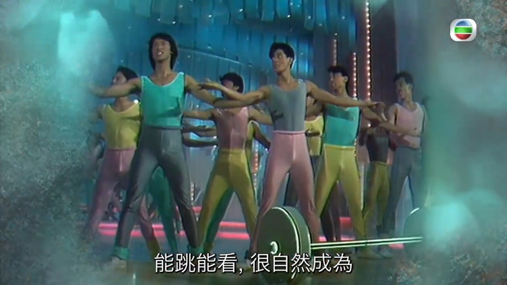 節目播出未成名的郭富城為不同巨星伴舞。