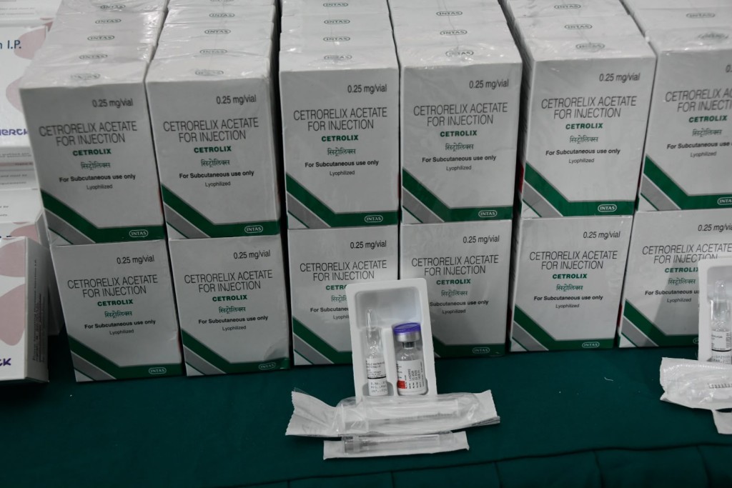 海關檢獲約40萬件懷疑受管制藥劑製品,大部份來自南亞。 海關檢獲約40萬件懷疑受管制藥劑製品,大部份來自南亞。