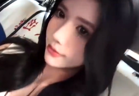 吳甄楨以往在社媒上打造上流人設。