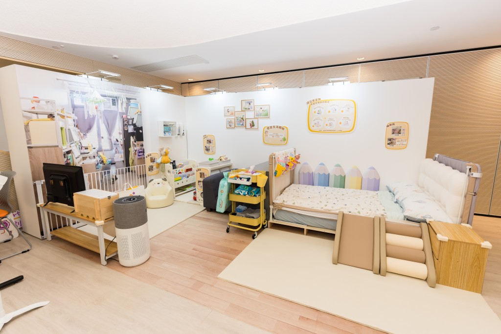 「恩童計劃」為家庭提供提升育兒環境質素的建議,讓孩子在舒適安全的環境下探索及成長。 「恩童計劃」為家庭提供提升育兒環境質素的建議,讓孩子在舒適安全的環境下探索及成長。