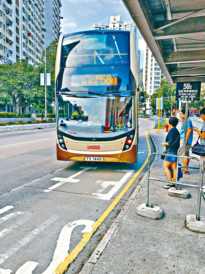 ■58M巴士綫分段收費獲通過。