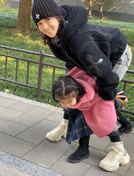 醒醒作狀孭媽咪。