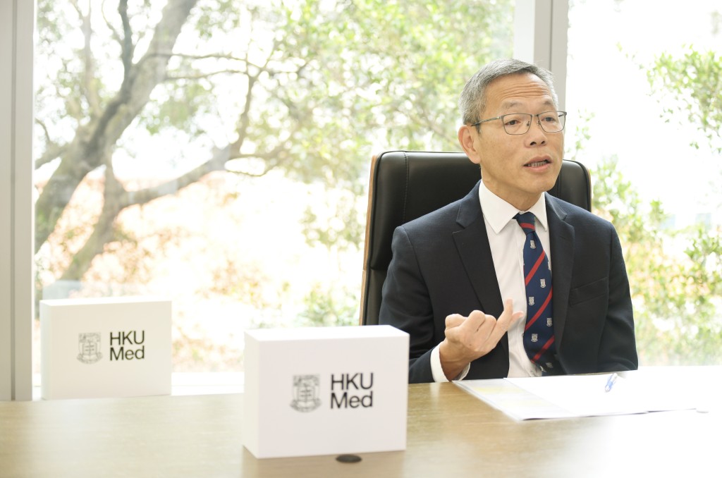 港大醫學院院長劉澤星認爲，發展跨境醫療對香港和大灣區是雙贏的局面。何君健攝